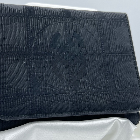 CHANEL Travel Line Tri-Fold Nylon Leather Wallet AT COST! - Picture 3 of 13